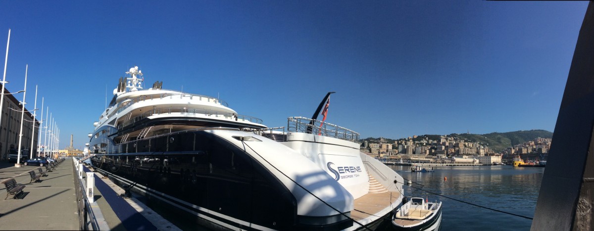 Il megayacht Serene ormeggiato a Genova (Foto Liguria Nautica)