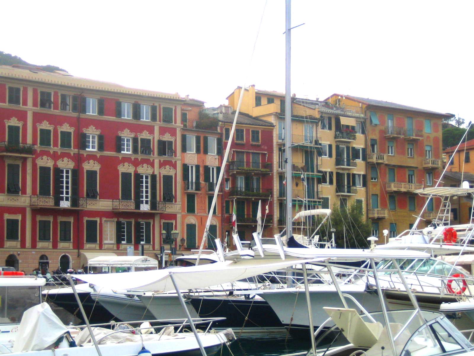 Yacht ormeggiati in porto a Santa Margherita