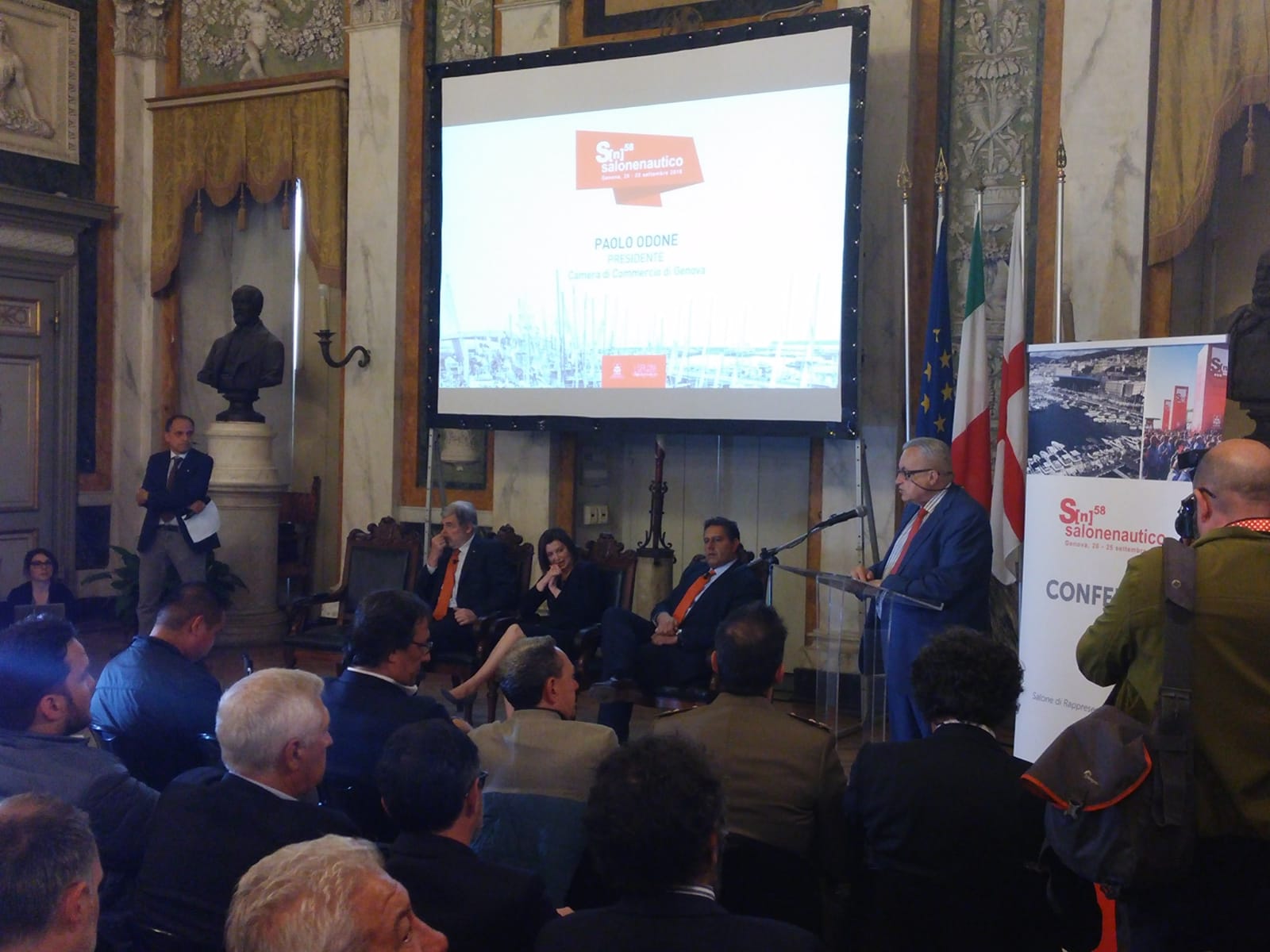 Apertura conferenza stampa da parte di Paolo Odone, Presidente della Camera di Commercio